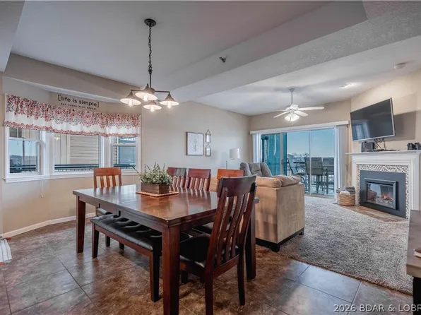 37 Westshore Falls Dr #Unit 3a, Lake Ozark, MO 65049