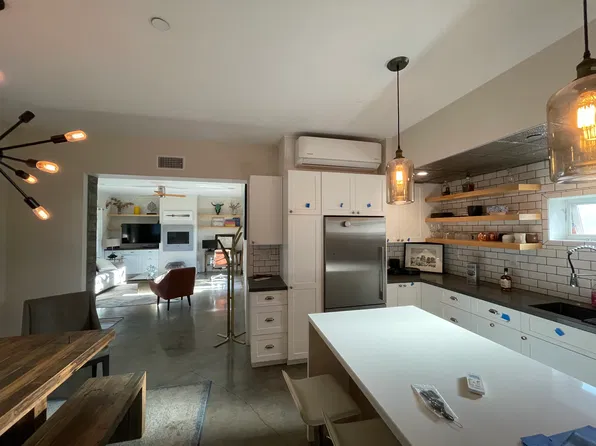 127 Athena St, Encinitas, CA 92024