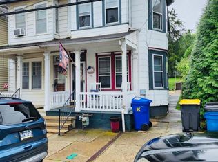 44 E High St, Womelsdorf, PA 19567