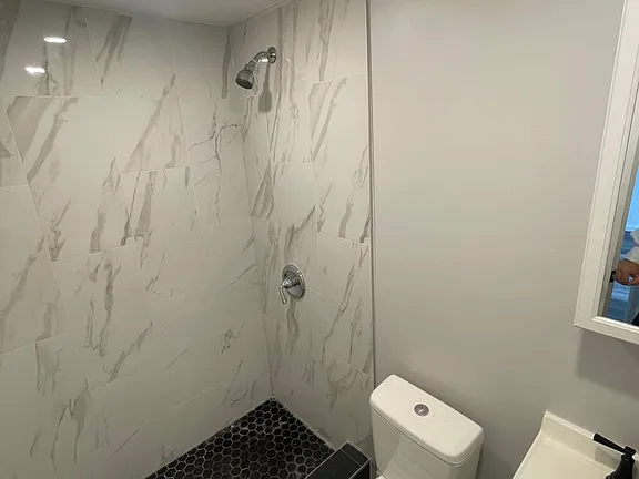 216 Rhode Island Ave #4 — photo 4 of 10