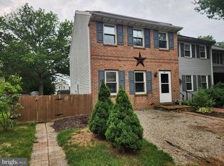 70 Brookfield Rd, Lititz, PA 17543