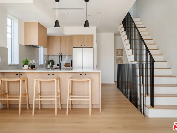 6765 Lexington Ave, Los Angeles, CA 90038