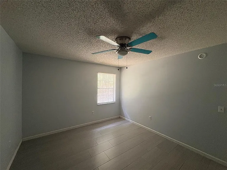 411 Garden Dr #1 — Photo 12