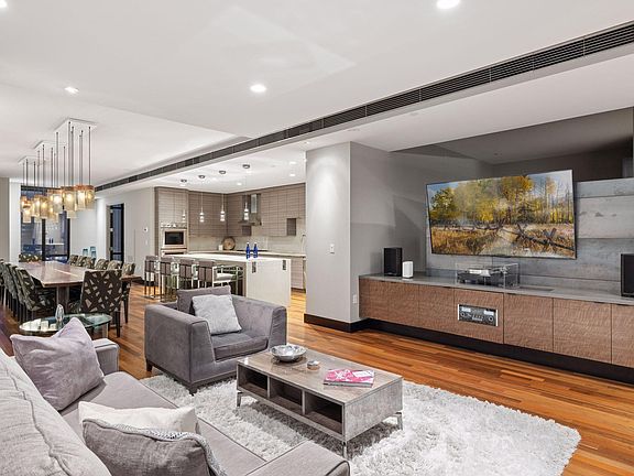 5th image of 201 S 11th St Unit 2100