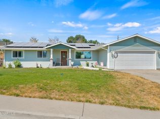 213 Palmer Dr, Selah, WA 98942