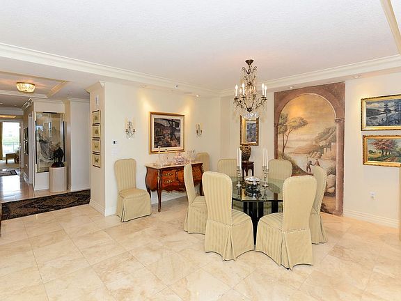 4th image of 401 S Palm Ave Unit 402
