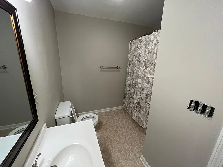2107 Richardson Dr #1 — Photo 7
