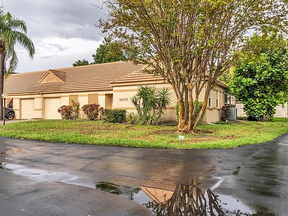 2nd image of 3605 57th Avenue Dr W