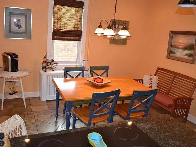 22 N Buffalo Ave — Photo 12