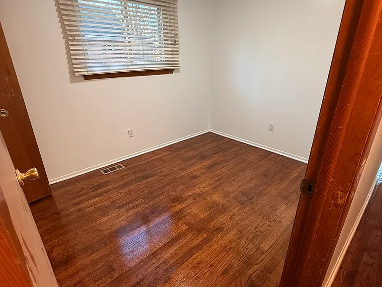 2324 Kincaid St — Photo 11