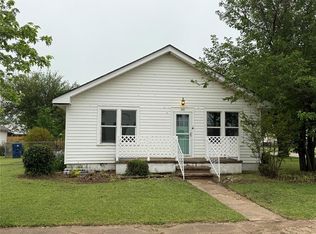201 E Adams St, Crescent, OK 73028