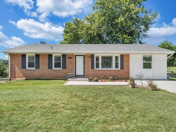 2926 Diplomat Dr, Roanoke, VA 24019