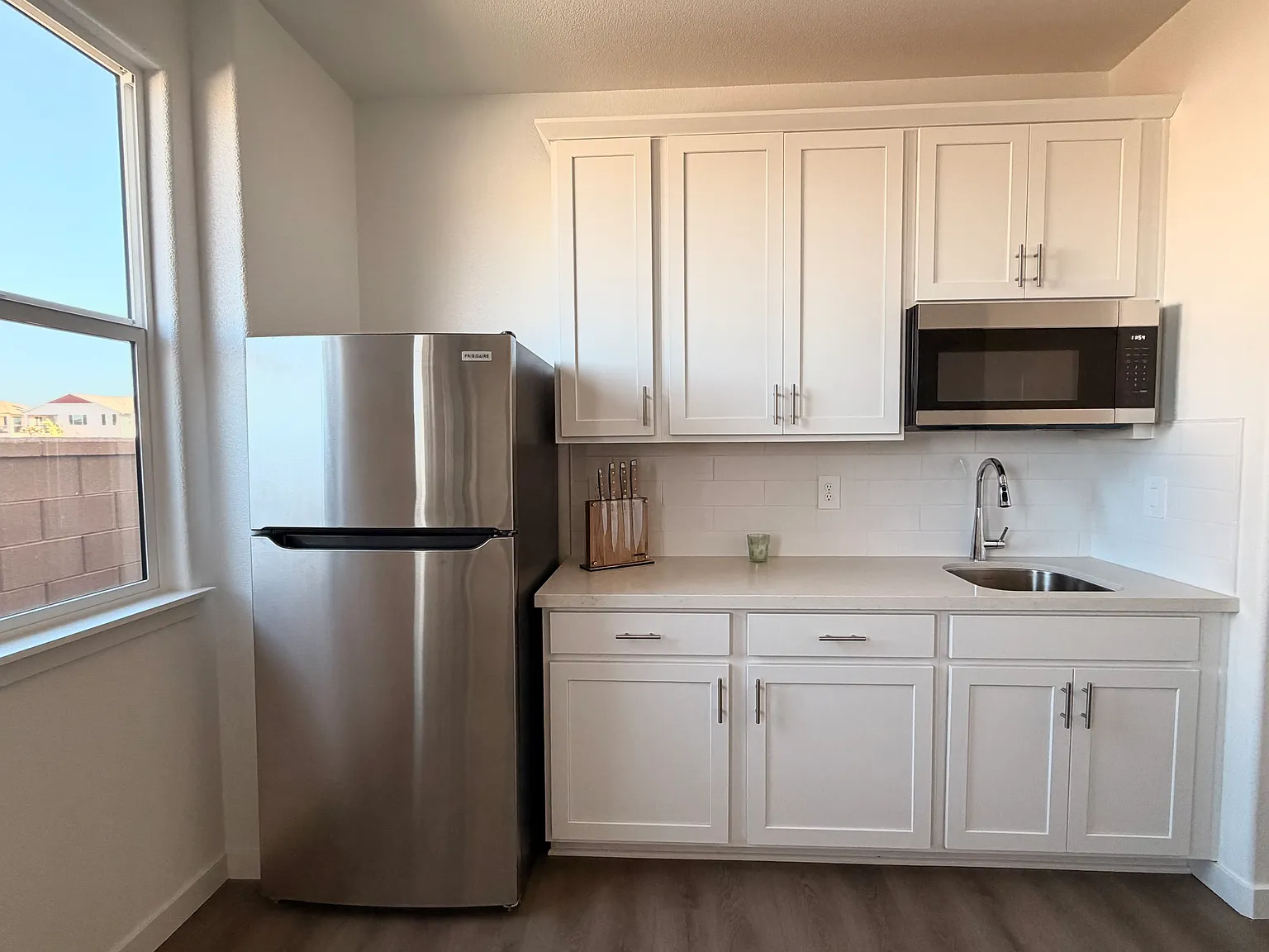 1 bed, 650 sqft, $1,850 — Photo 4