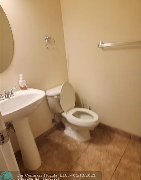 6094 Live Oak Ct #A — Photo 20