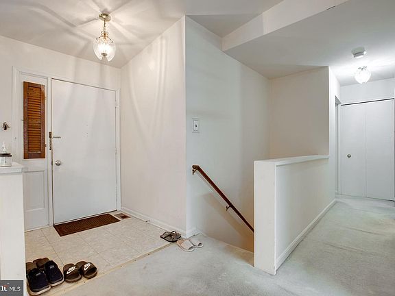 2nd image of 4129 Hunt Rd