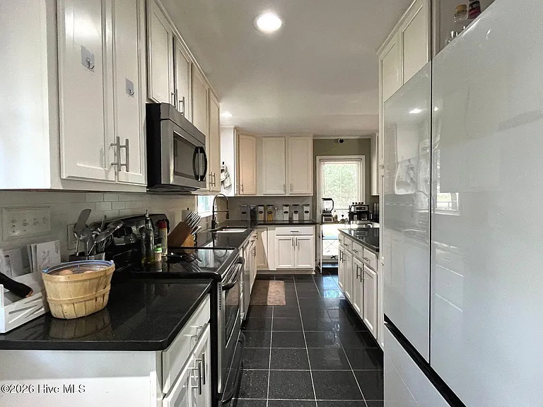 8879 Cliffdale Rd — Photo 13