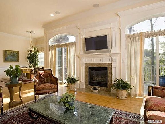 4th image of 80 Kensington Cir
