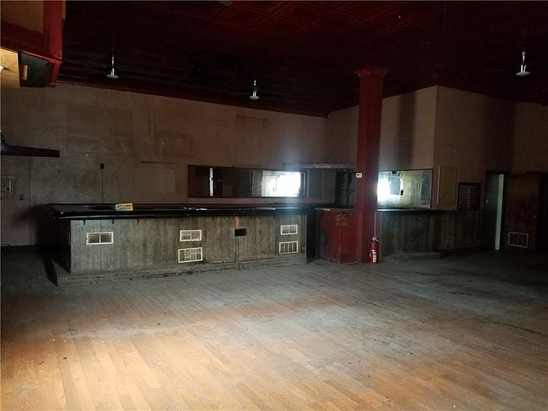 2nd image of 19 Bessemer Ave