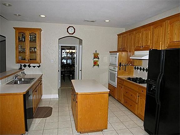4th image of 4204 Mesa Dr