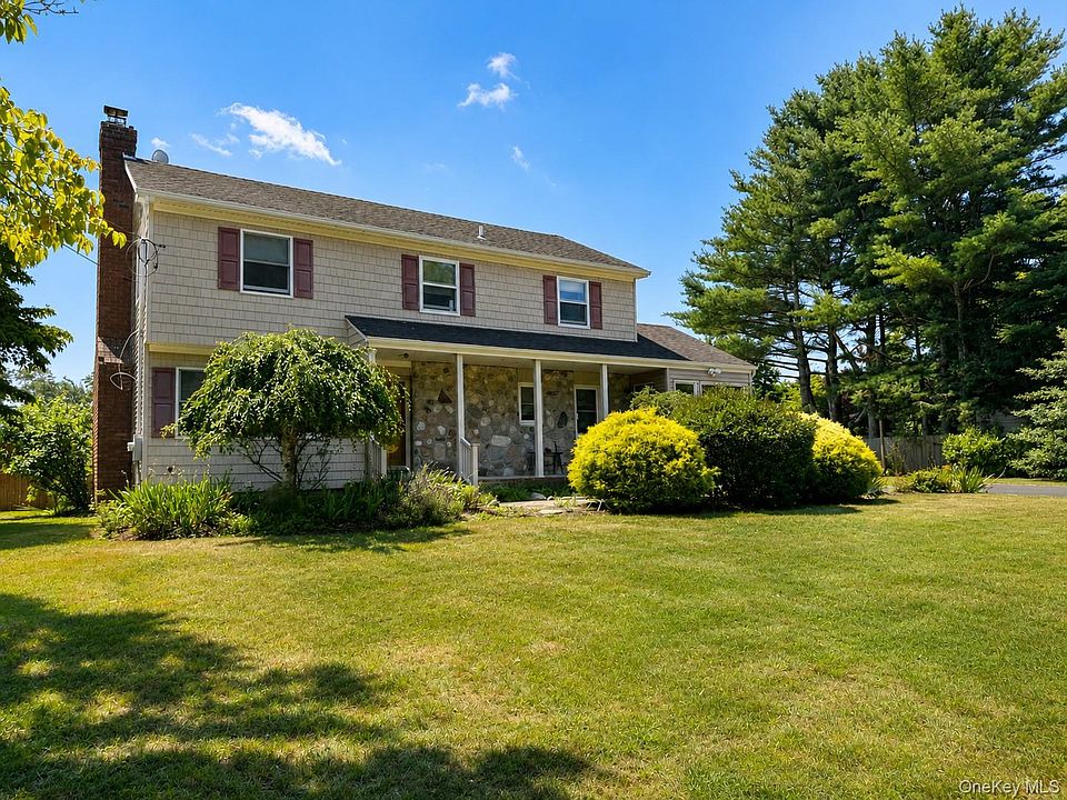 1st image of 6 Roberts Lane