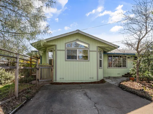 180 Ohio St, Ashland, OR 97520