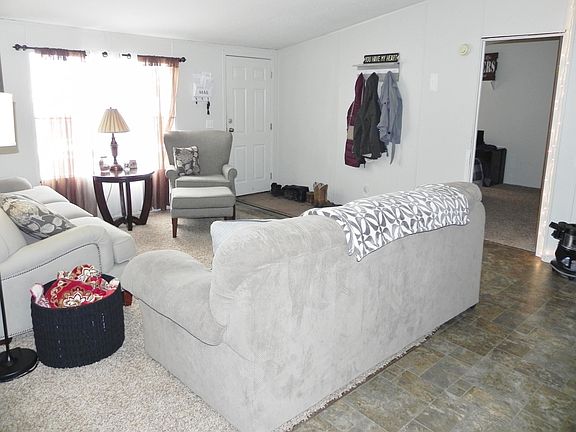 4th image of 60777 East St