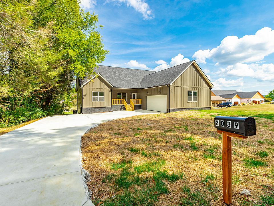 1st image of 2039 Linwood Cir