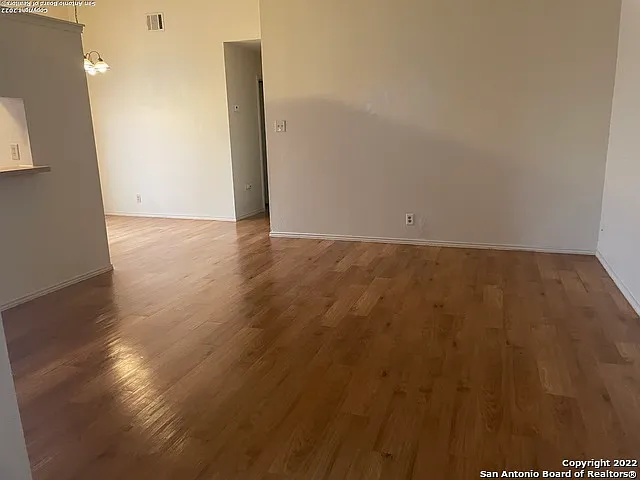 2 bed, 2.0 bath, 919 sqft, $1,225 — Photo 4