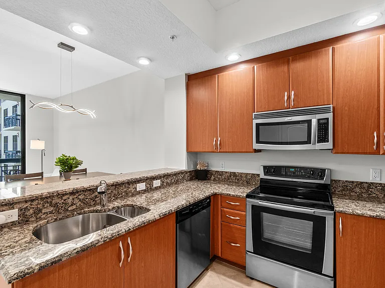 701 S Olive Ave #1209 — Photo 9