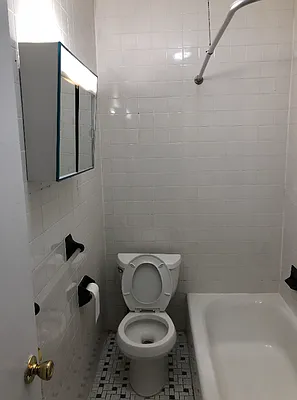 Rented by Olympic Property Management | media 8