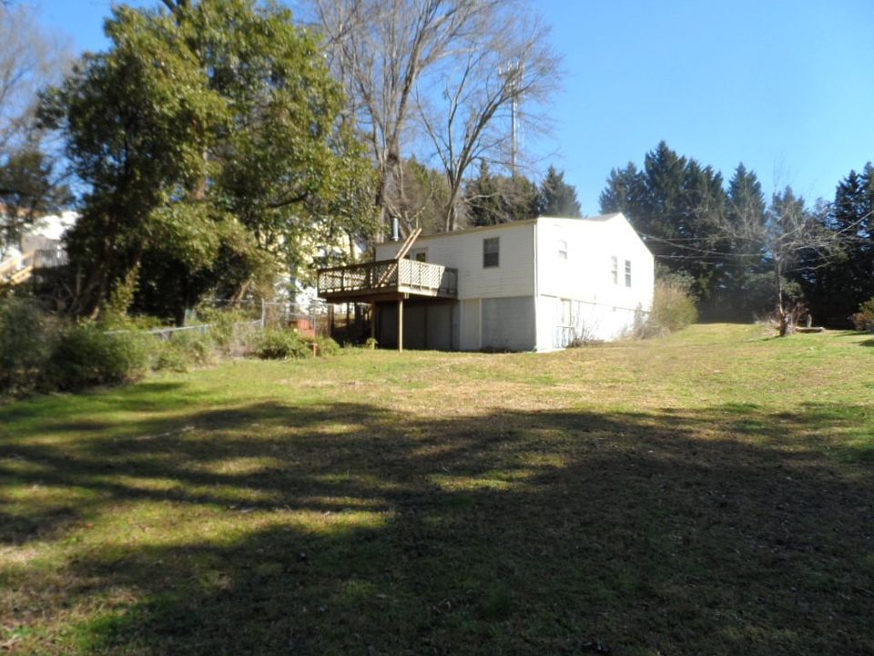 1st image of 2656 Hickory Hill Dr SE