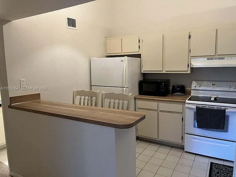 6327 Chasewood Dr #G — Photo 12