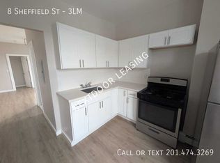 8 Sheffield St #3LM, Jersey City, NJ 07305