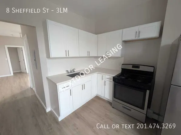 8 Sheffield St #3LM, Jersey City, NJ 07305