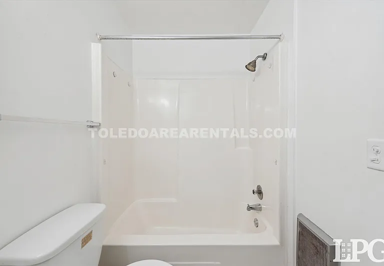 6020 Secor Rd #1 — Photo 8