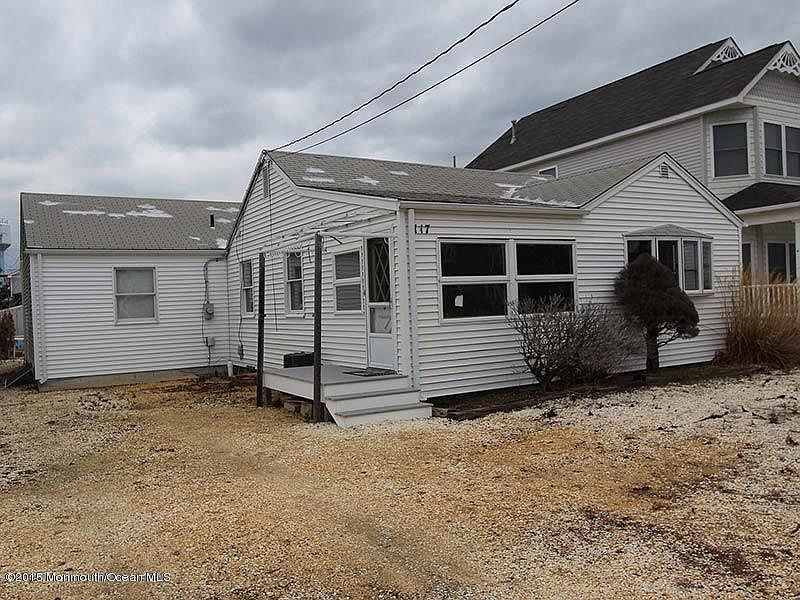 2nd image of 117 New York Ave