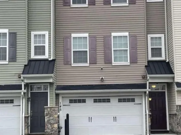 145 Mercer Ct, Fairless Hills, PA 19030