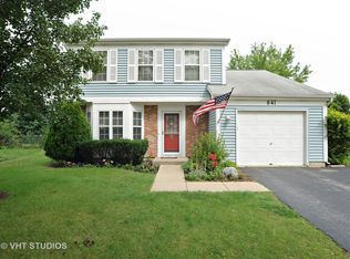 841 Easton Ct, Grayslake, IL 60030