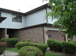 19635 Lake Shore Dr, Lynwood, IL