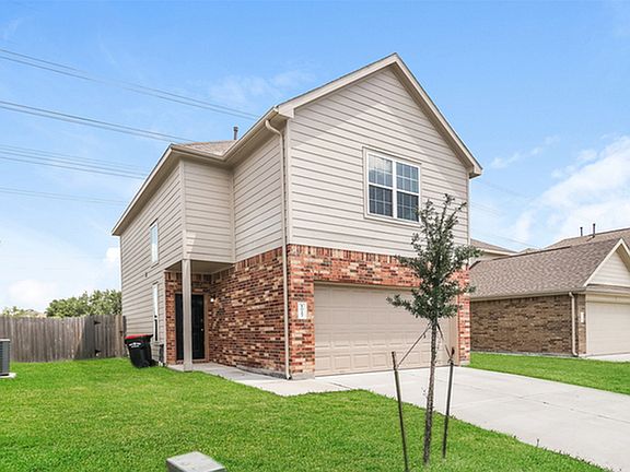 2nd image of 1027 Imperial Heights Dr