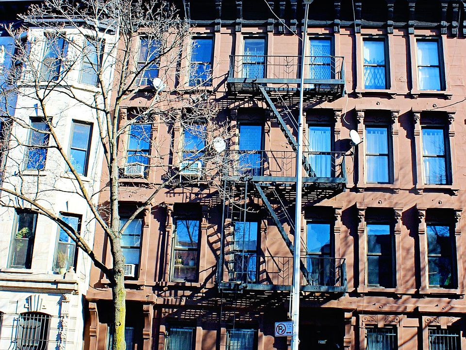 1st image of 211 Saint James Pl APT 4B