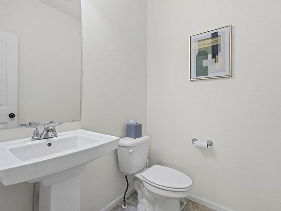5th image of 3418 Yellowwood Ln