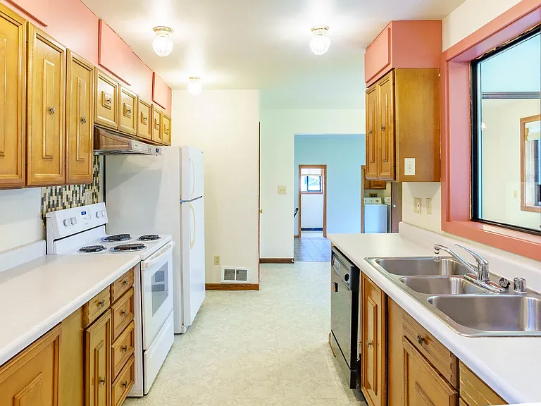 5721 143rd St SW — Photo 9
