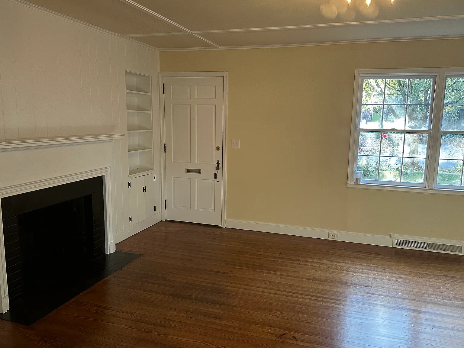 1 bed, 900 sqft, $1,500 — Photo 2