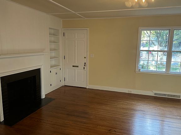 2nd image of 710 Walnut Ave