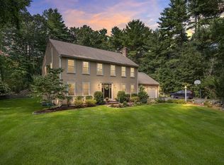 4 Deerfield Dr, Walpole, MA 02081