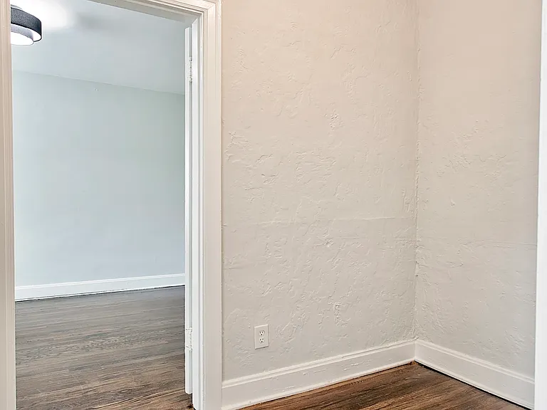 3900 Edwards Rd #105 — Photo 11