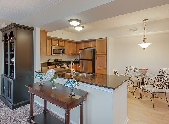 5th image of 2030 Saint Regis Dr APT 521