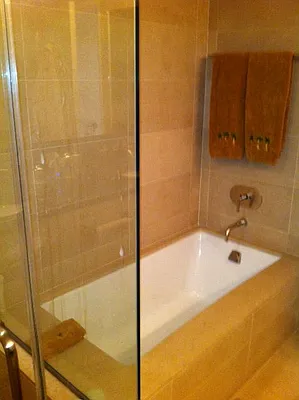 Rented by Transco | media 23