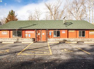 25 S Main St, Dufur, OR 97021